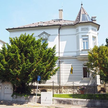 Vynimocny Apartman V Staromestskej Vile S Vyhladom Na Hrad Bratislava Eksteriør billede