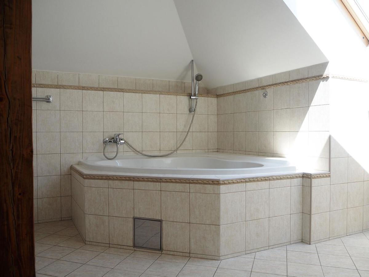 Vynimocny Apartman V Staromestskej Vile S Vyhladom Na Hrad Bratislava Eksteriør billede